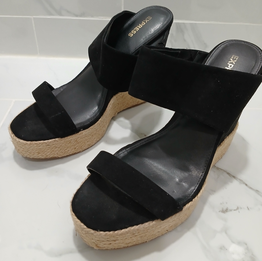 EXPRESS Blake Suede Platform Wedge Slides Size 8 Womens